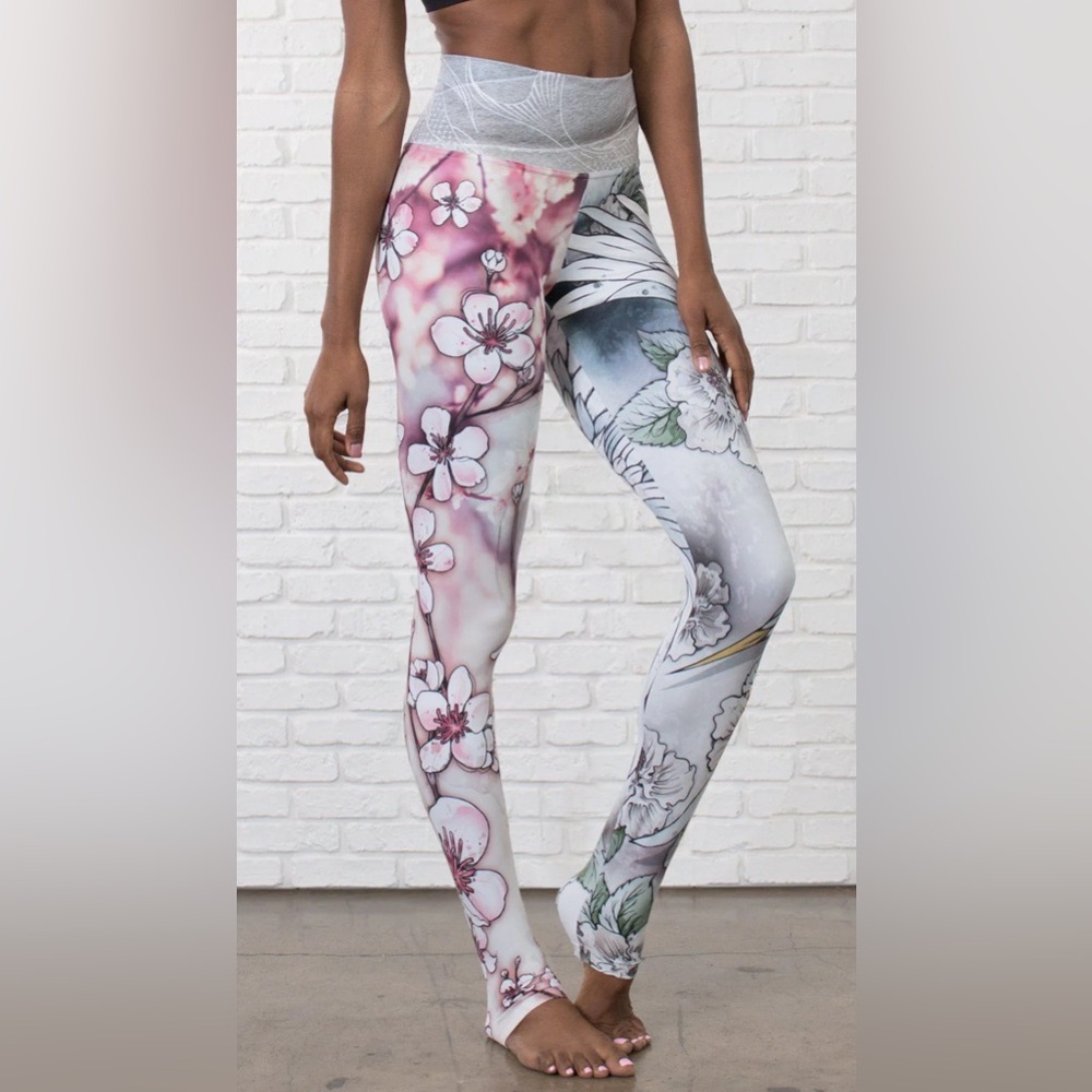 Werkshop floral crane Leggings Womens